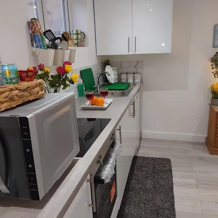 Apartment Cosy Flat With Free Wifi And Free Parking *